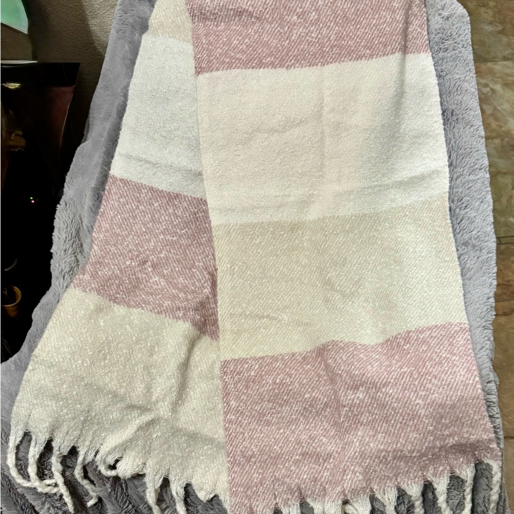 Gentle Fawn Pink and Cream Scarf